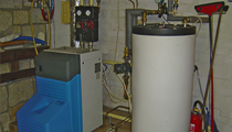 Ölheizung mit Warmwasserspeicher