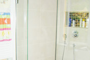 Duschanlage bodengleich inkl. Echtglas Duschabtrennung